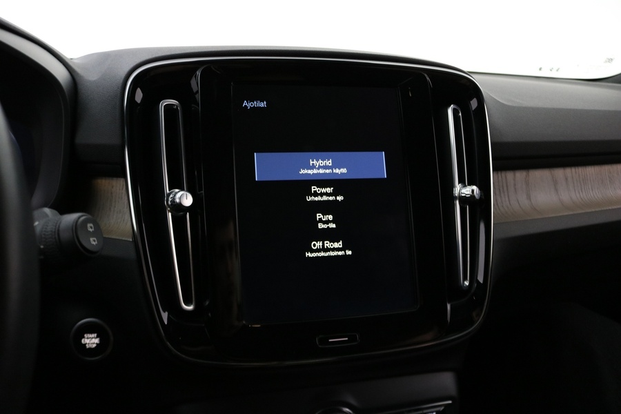 Volvo XC40 vaihtoauto