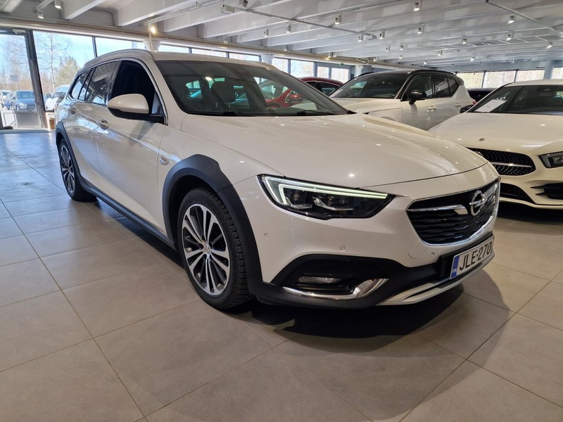 Opel Insignia vaihtoauto