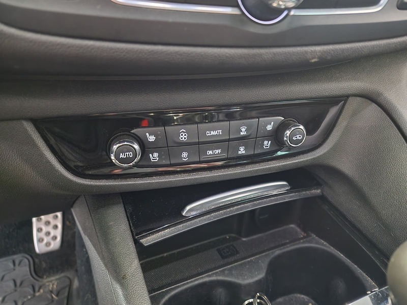 Opel Insignia vaihtoauto