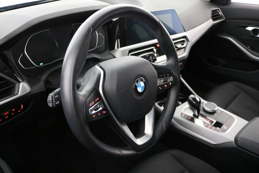 BMW 320 vaihtoauto