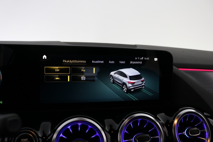 Mercedes-Benz GLA vaihtoauto