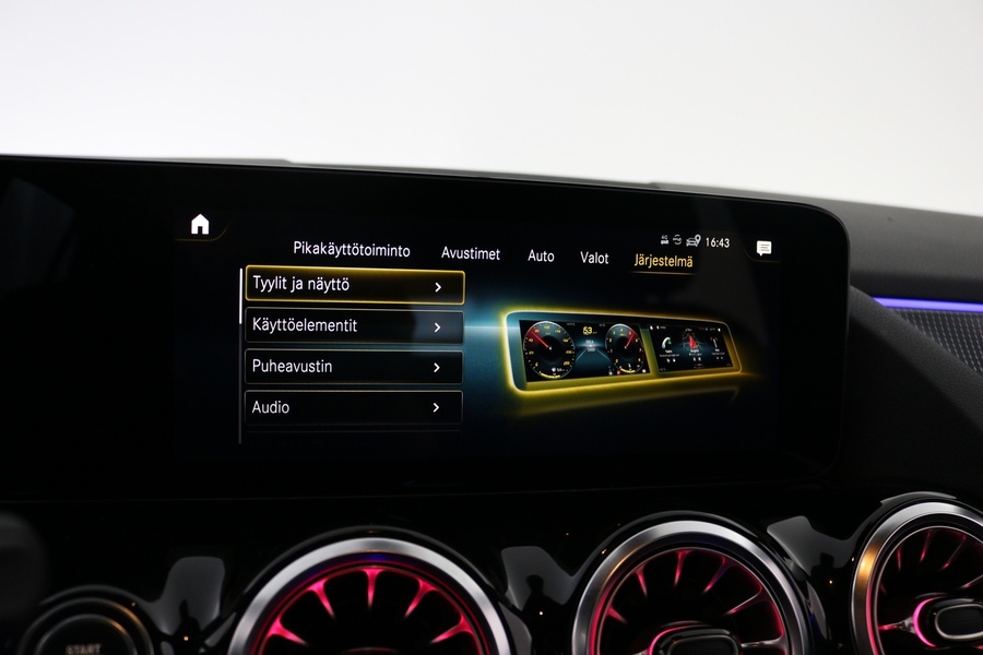 Mercedes-Benz GLA vaihtoauto