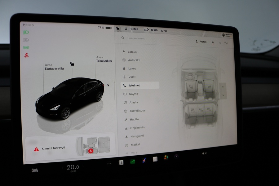 Tesla Model 3 vaihtoauto