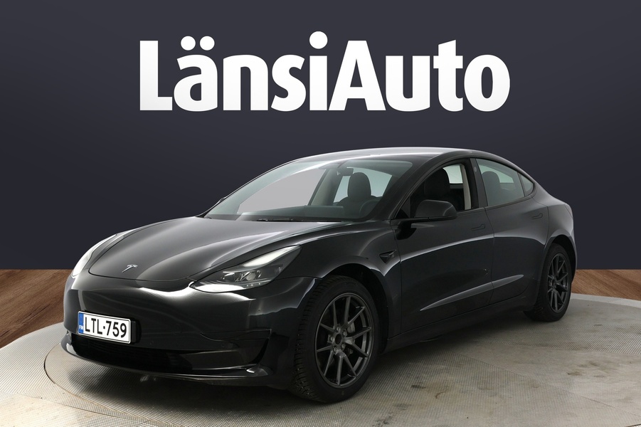 Tesla Model 3 vaihtoauto