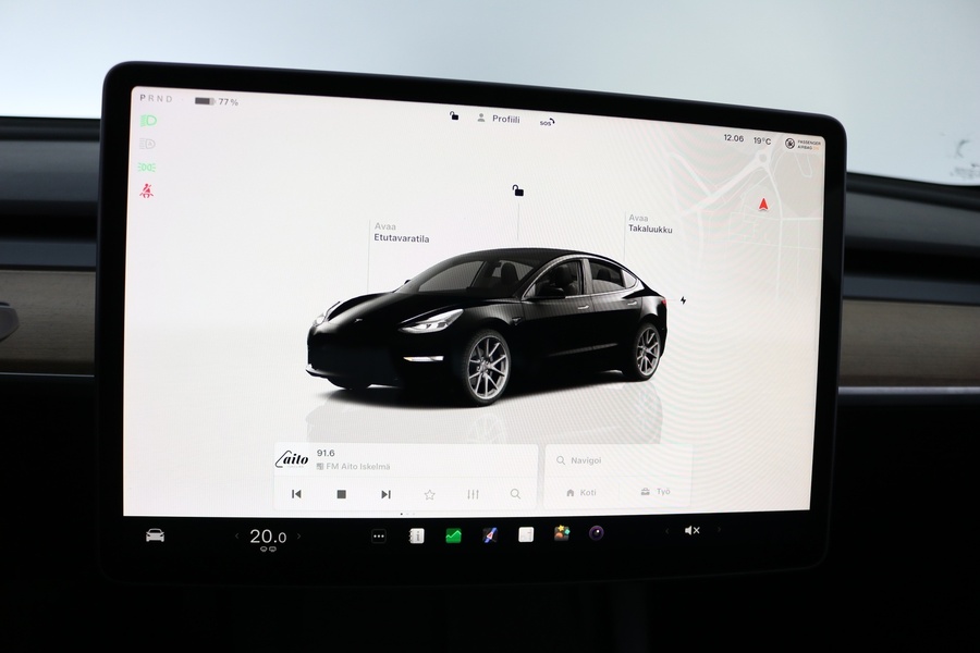Tesla Model 3 vaihtoauto