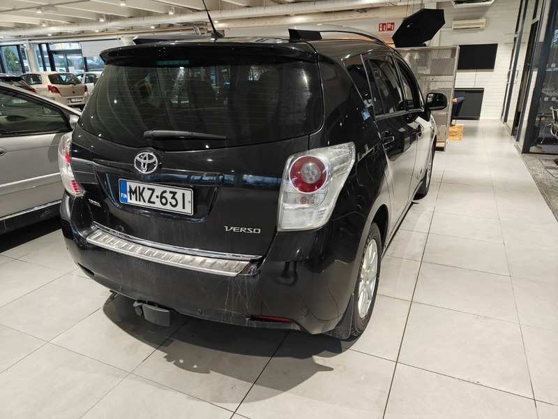 Toyota Verso vaihtoauto