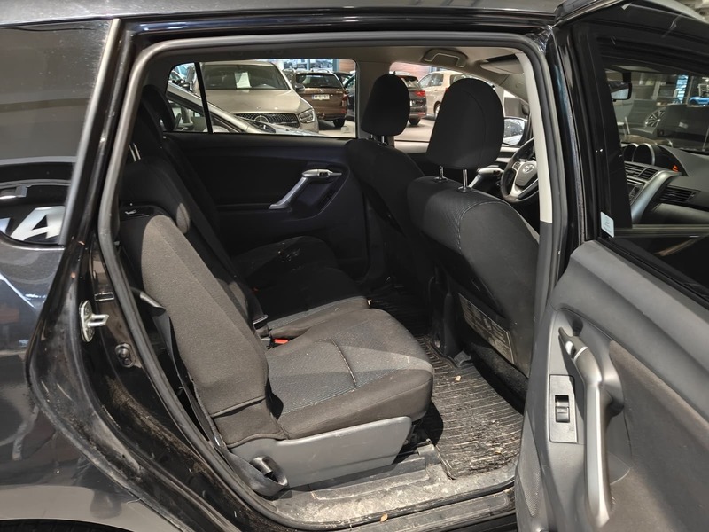 Toyota Verso vaihtoauto