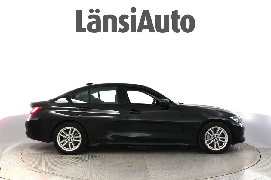 BMW 330 vaihtoauto