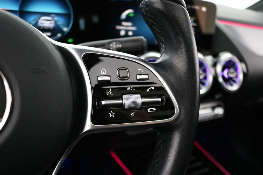 Mercedes-Benz EQA vaihtoauto