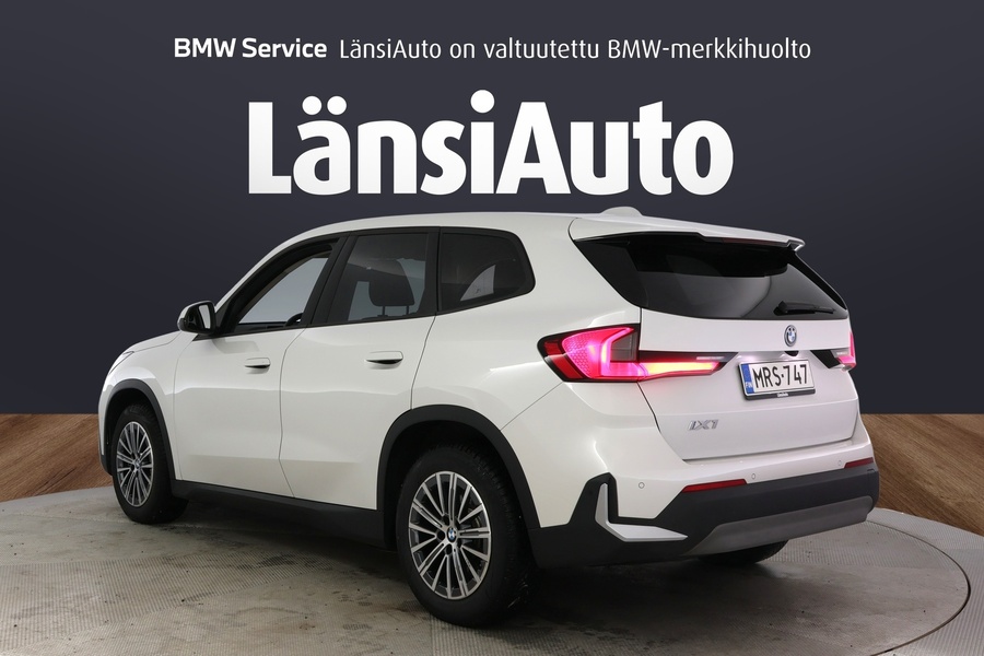 BMW iX1 vaihtoauto