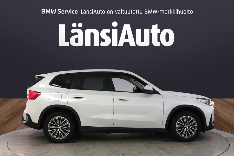 BMW iX1 vaihtoauto