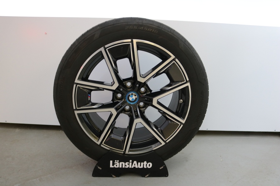 BMW i4 M50 vaihtoauto