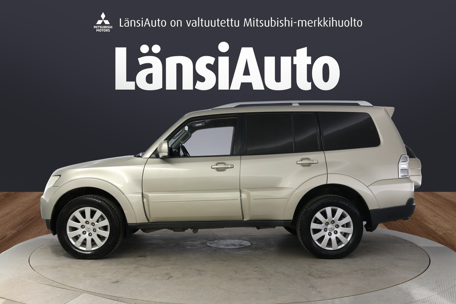 Mitsubishi Pajero vaihtoauto
