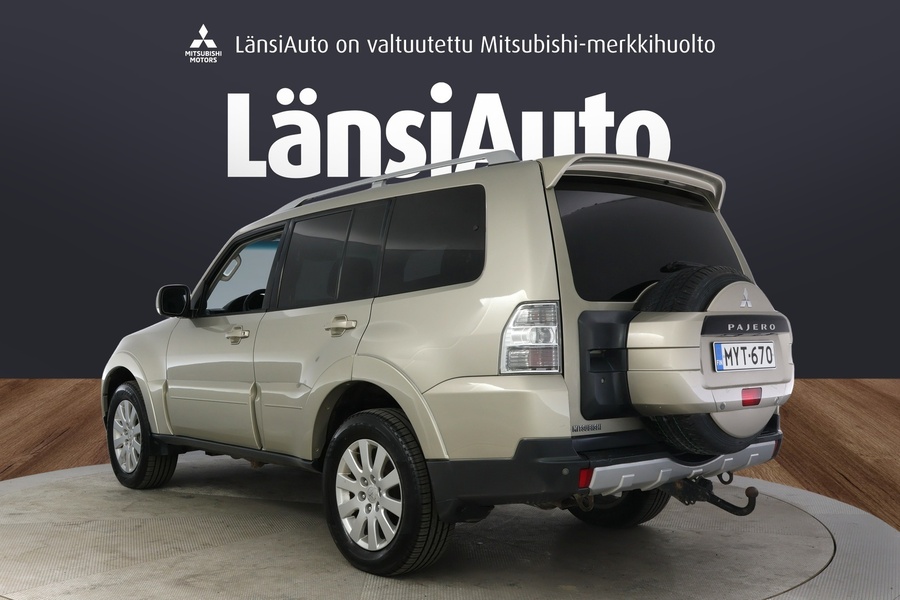 Mitsubishi Pajero vaihtoauto