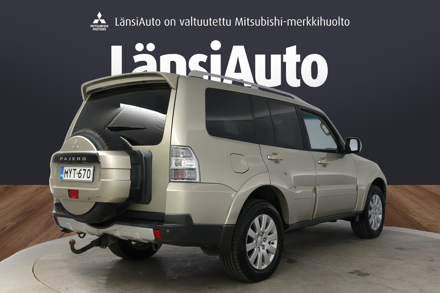 Mitsubishi Pajero vaihtoauto