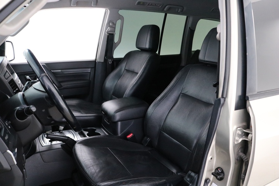 Mitsubishi Pajero vaihtoauto