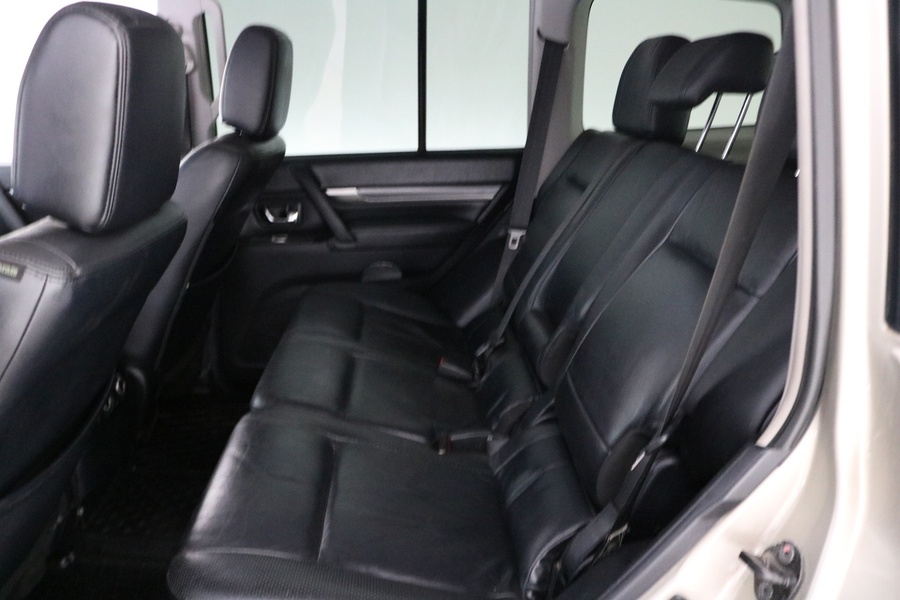 Mitsubishi Pajero vaihtoauto