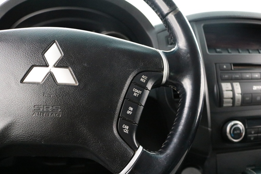 Mitsubishi Pajero vaihtoauto