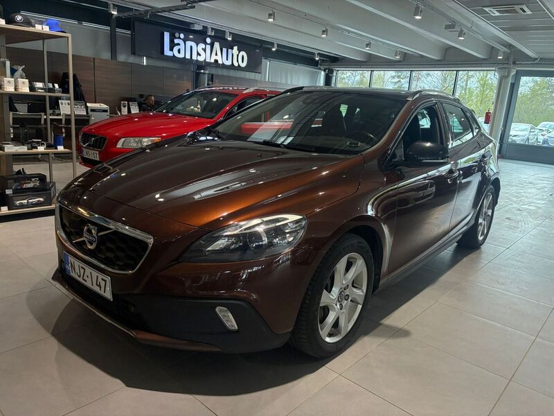 Volvo V40 Cross Country vaihtoauto