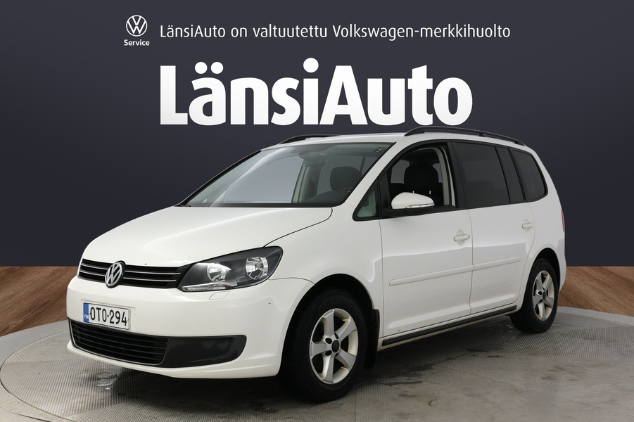 Volkswagen Touran vaihtoauto