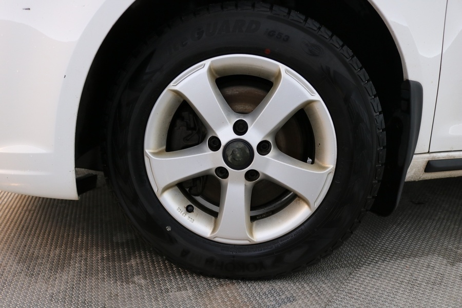 Volkswagen Touran vaihtoauto