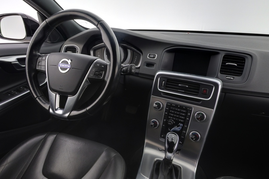 Volvo V60 Cross Country vaihtoauto