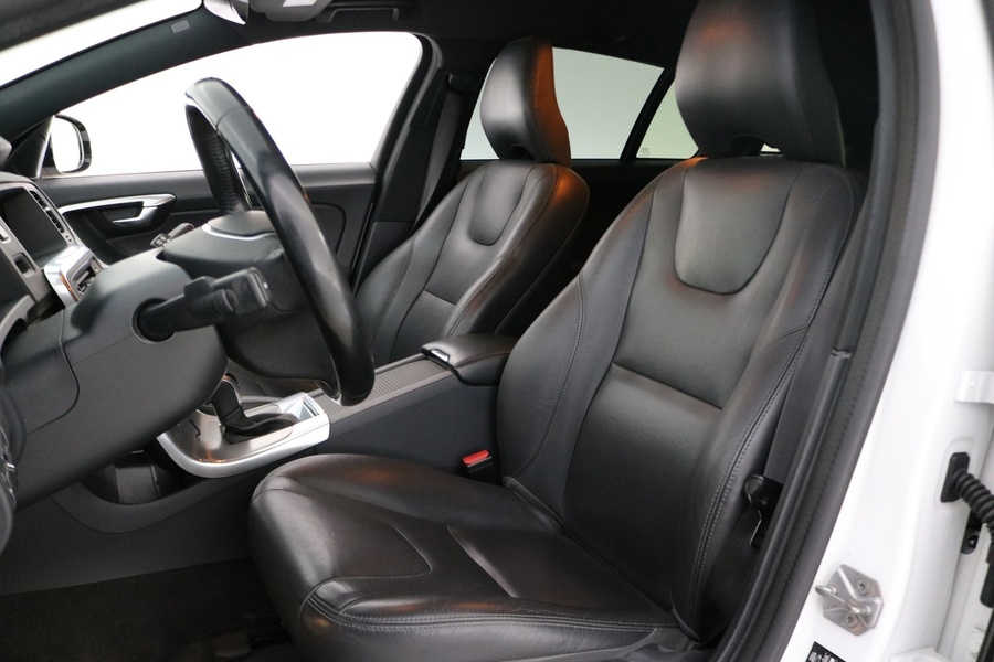 Volvo V60 Cross Country vaihtoauto