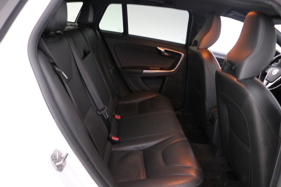 Volvo V60 Cross Country vaihtoauto