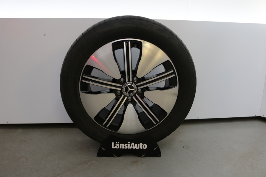 Mercedes-Benz EQA vaihtoauto