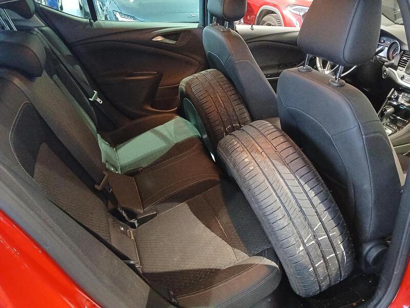 Opel Astra vaihtoauto