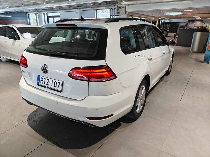 Volkswagen Golf vaihtoauto