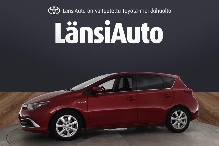 Toyota Auris vaihtoauto