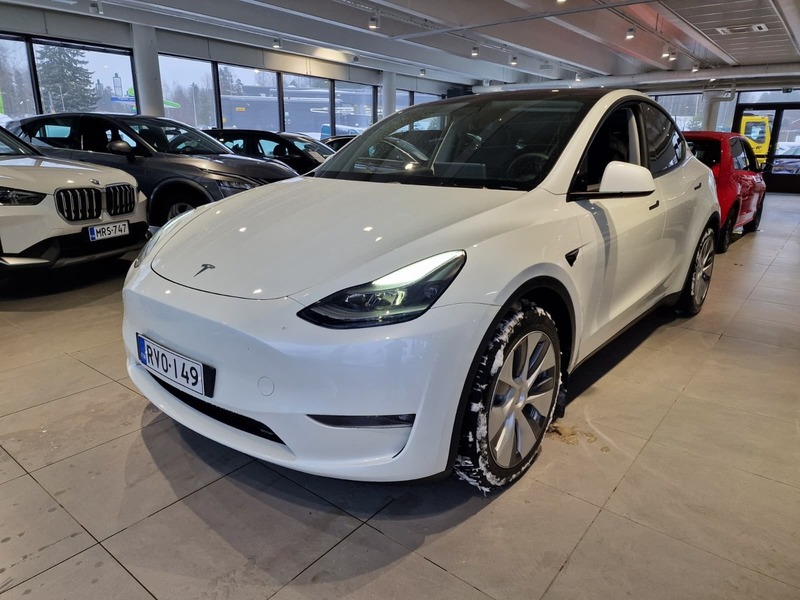 Tesla Model Y vaihtoauto