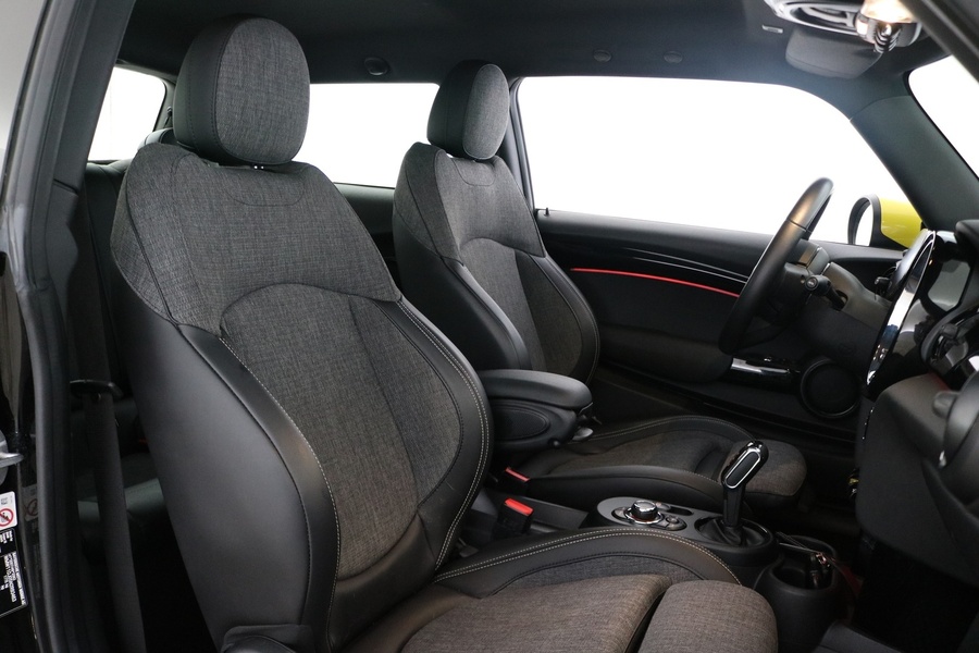 Mini Hatchback vaihtoauto