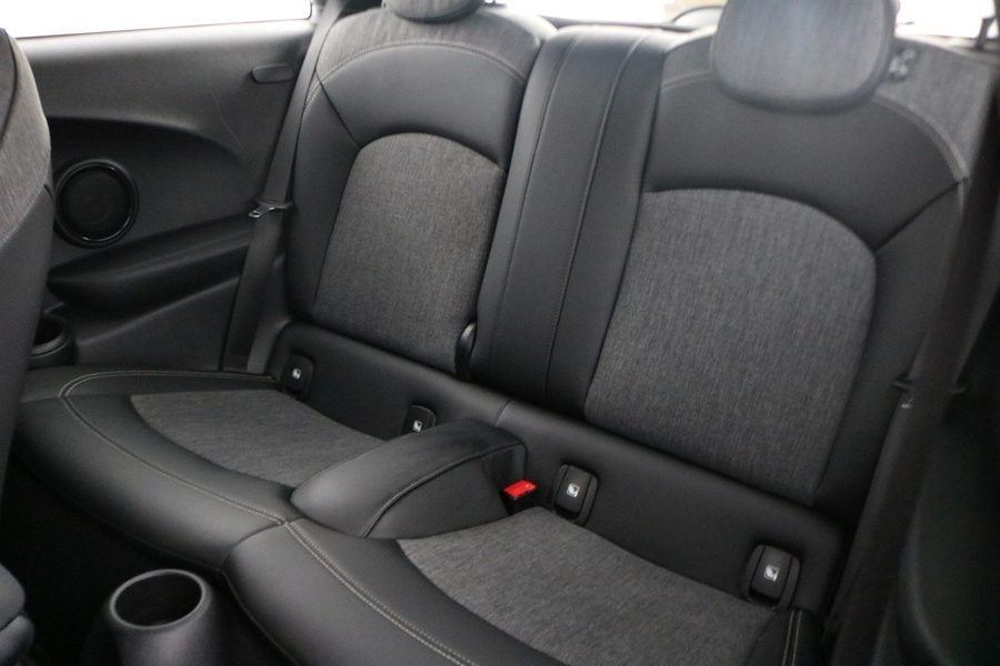 Mini Hatchback vaihtoauto