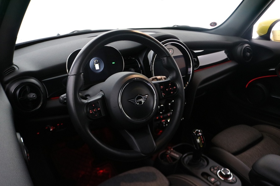 Mini Hatchback vaihtoauto