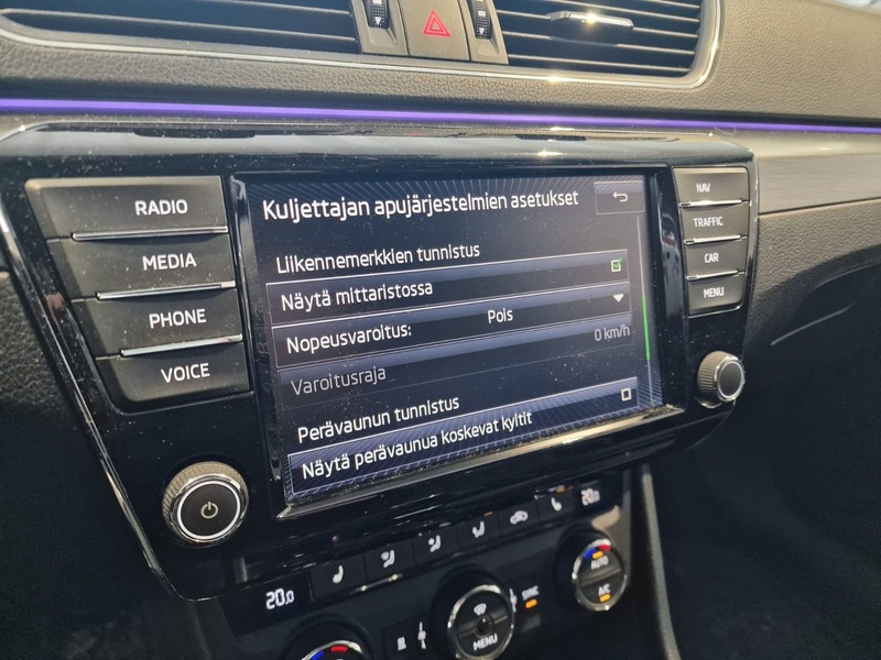 Skoda Superb vaihtoauto