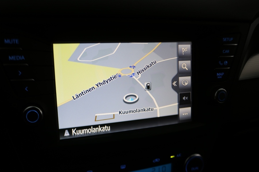 Toyota Avensis vaihtoauto