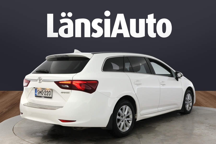 Toyota Avensis vaihtoauto