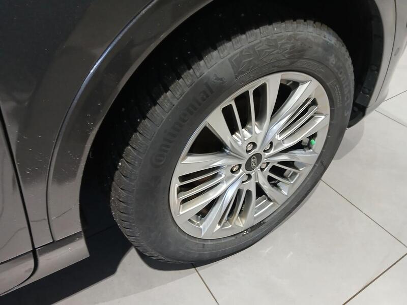 Ford Kuga vaihtoauto