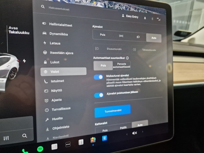 Tesla Model 3 vaihtoauto