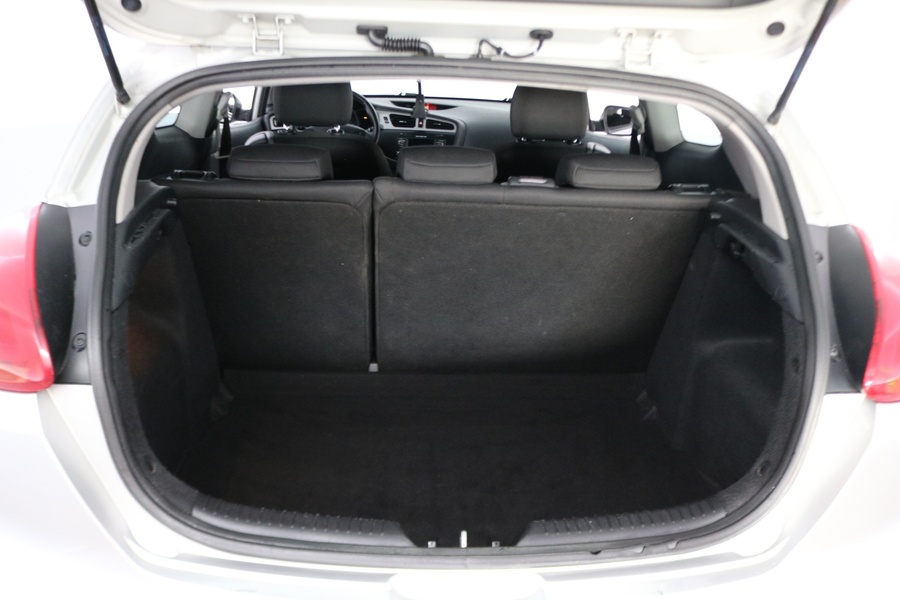 Kia Proceed vaihtoauto