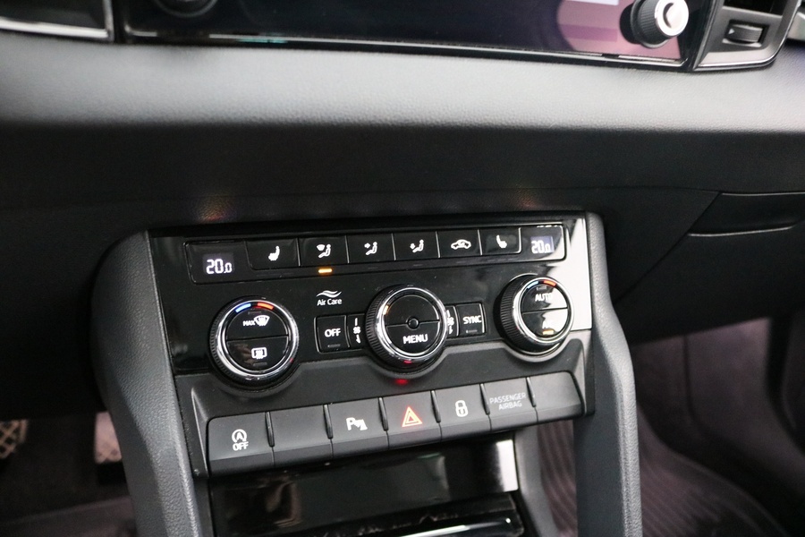 Skoda Karoq vaihtoauto