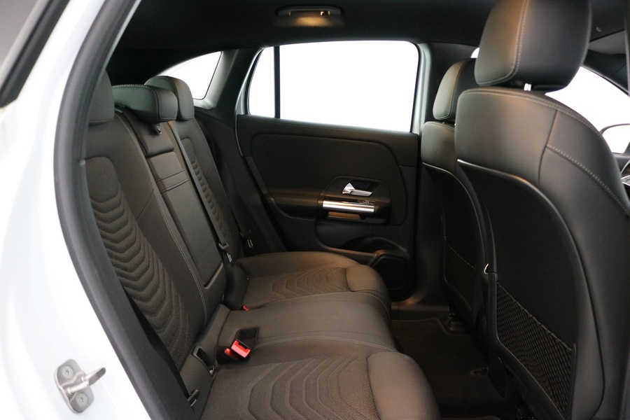 Mercedes-Benz EQA vaihtoauto