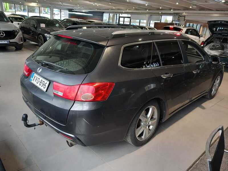 Honda Accord vaihtoauto