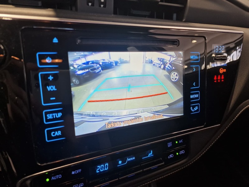 Toyota Auris vaihtoauto