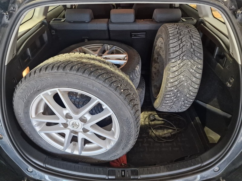 Toyota Auris vaihtoauto