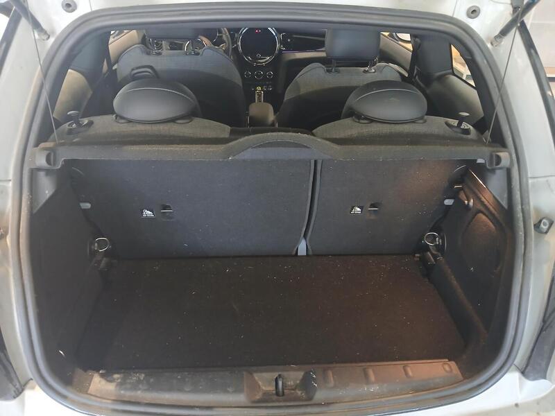 Mini Hatchback vaihtoauto