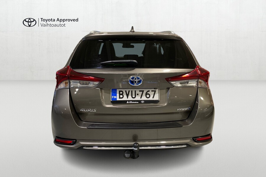 Toyota Auris vaihtoauto