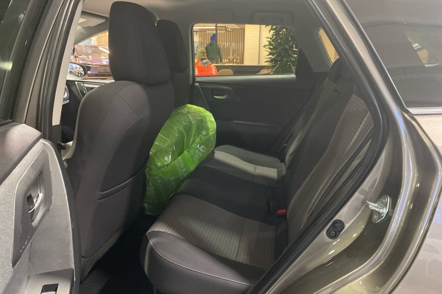 Toyota Auris vaihtoauto